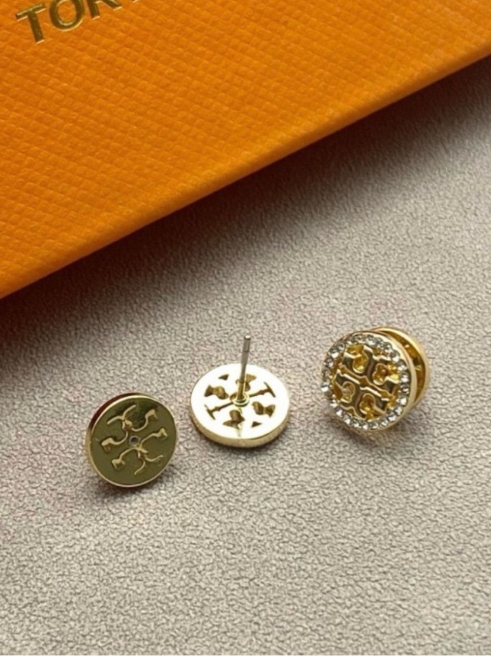 Tory Burch Pavé Gold Necklace and Earring Set - Picture 3 of 7